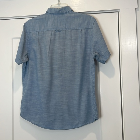 Hurley Light Blue Casual Button Down Shirt size medium. - Picture 7 of 12